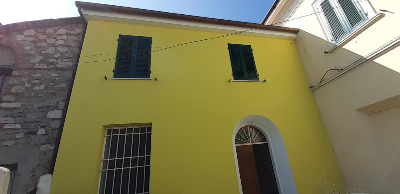 La Casa Gialla Del Ristoro Agricolo וקיאנו מראה חיצוני תמונה